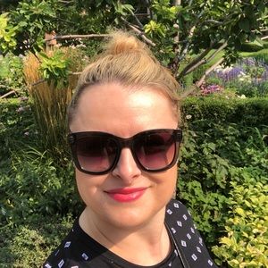 Meet your Posher, Suzana